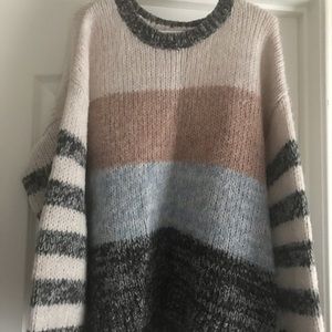 American eagle comfy sweater